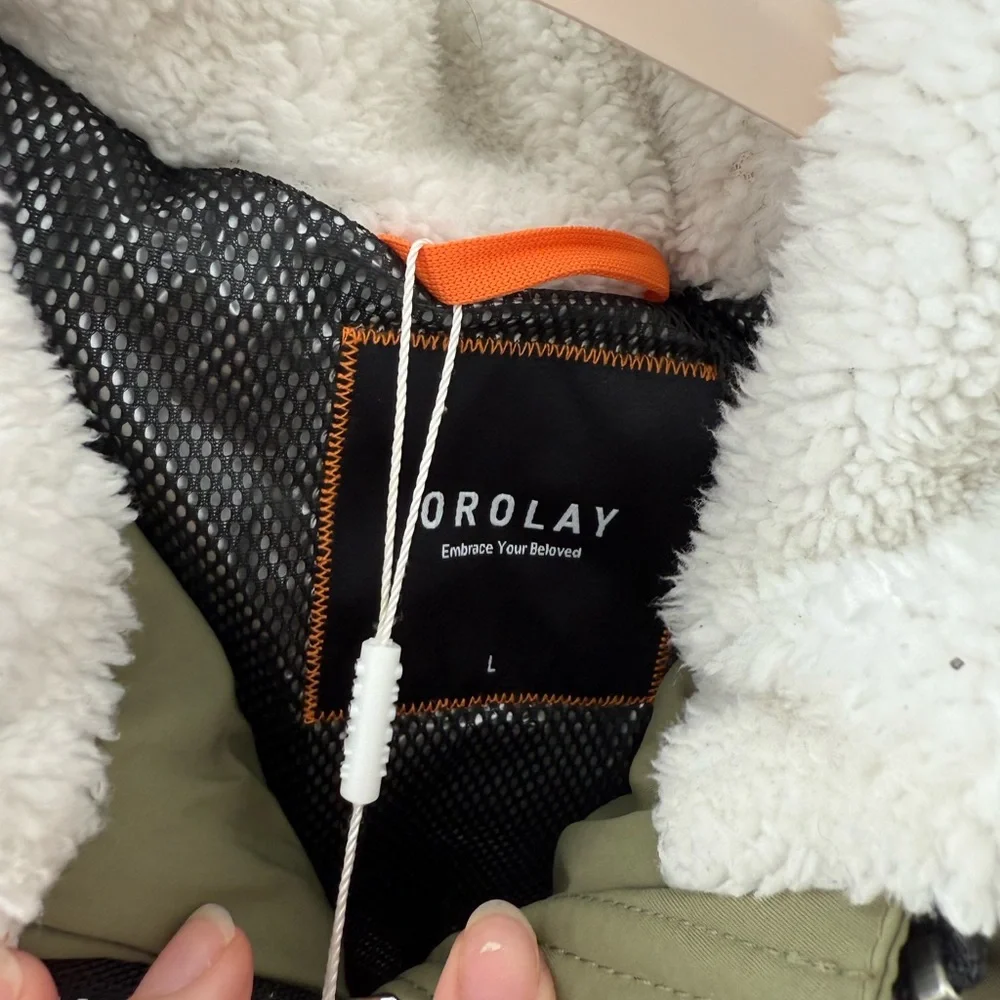 Stylish Olive Women's Puffer Jacket - Picture 3 of 4